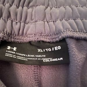 Mens XL Under Armour Gray thermal pants